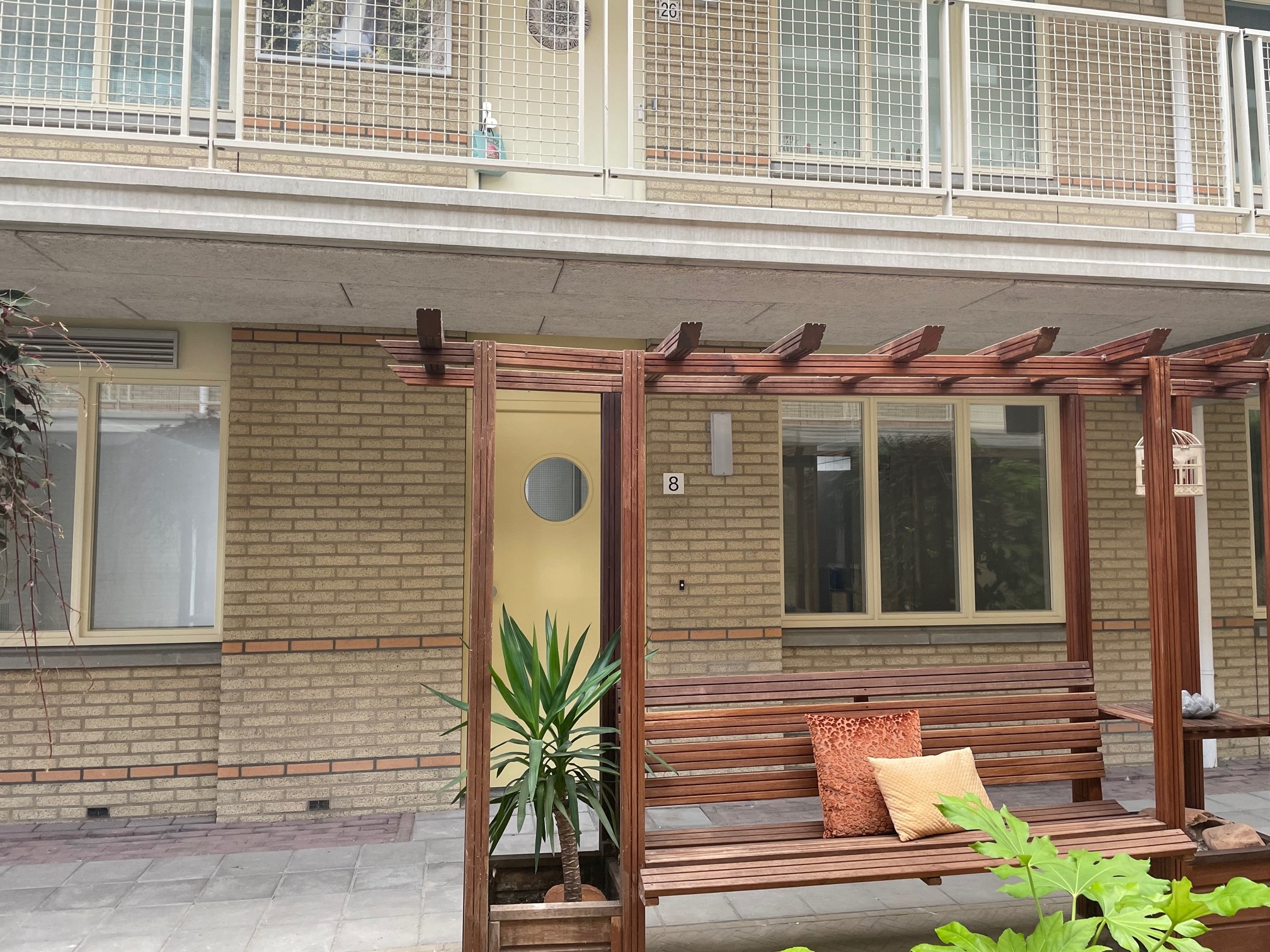 Simon Ouwerkerkstraat 8