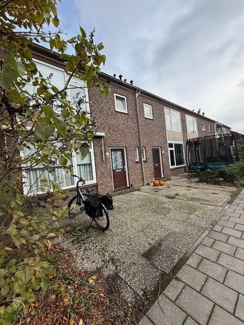 Professor Einthovenlaan 1, 2251 JL Voorschoten, Nederland