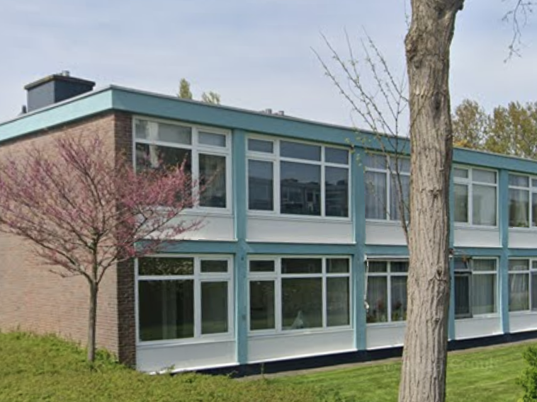 Antonie van Dijcklaan 3, 2251 XK Voorschoten, Nederland