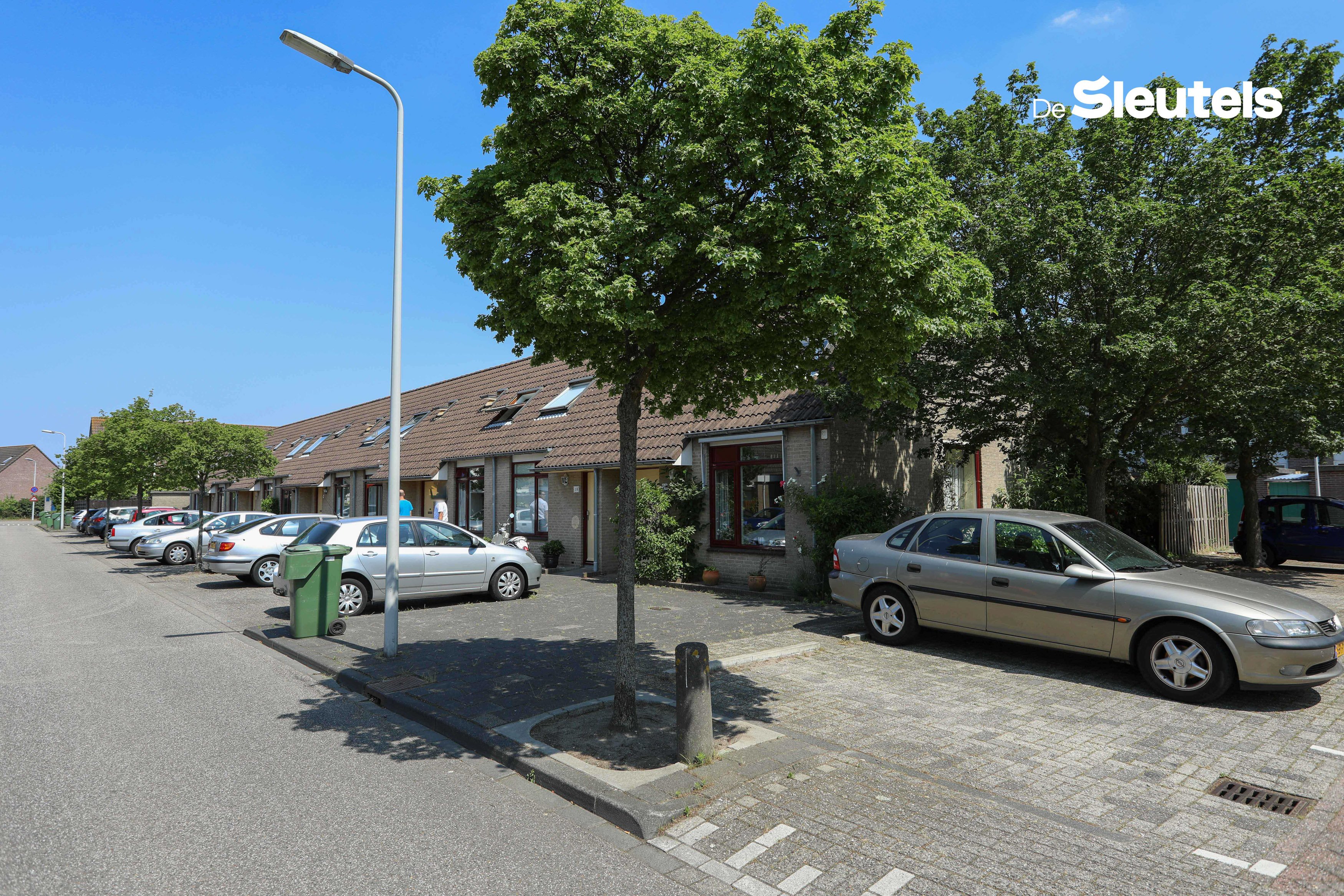 Carry van Bruggenweg 18