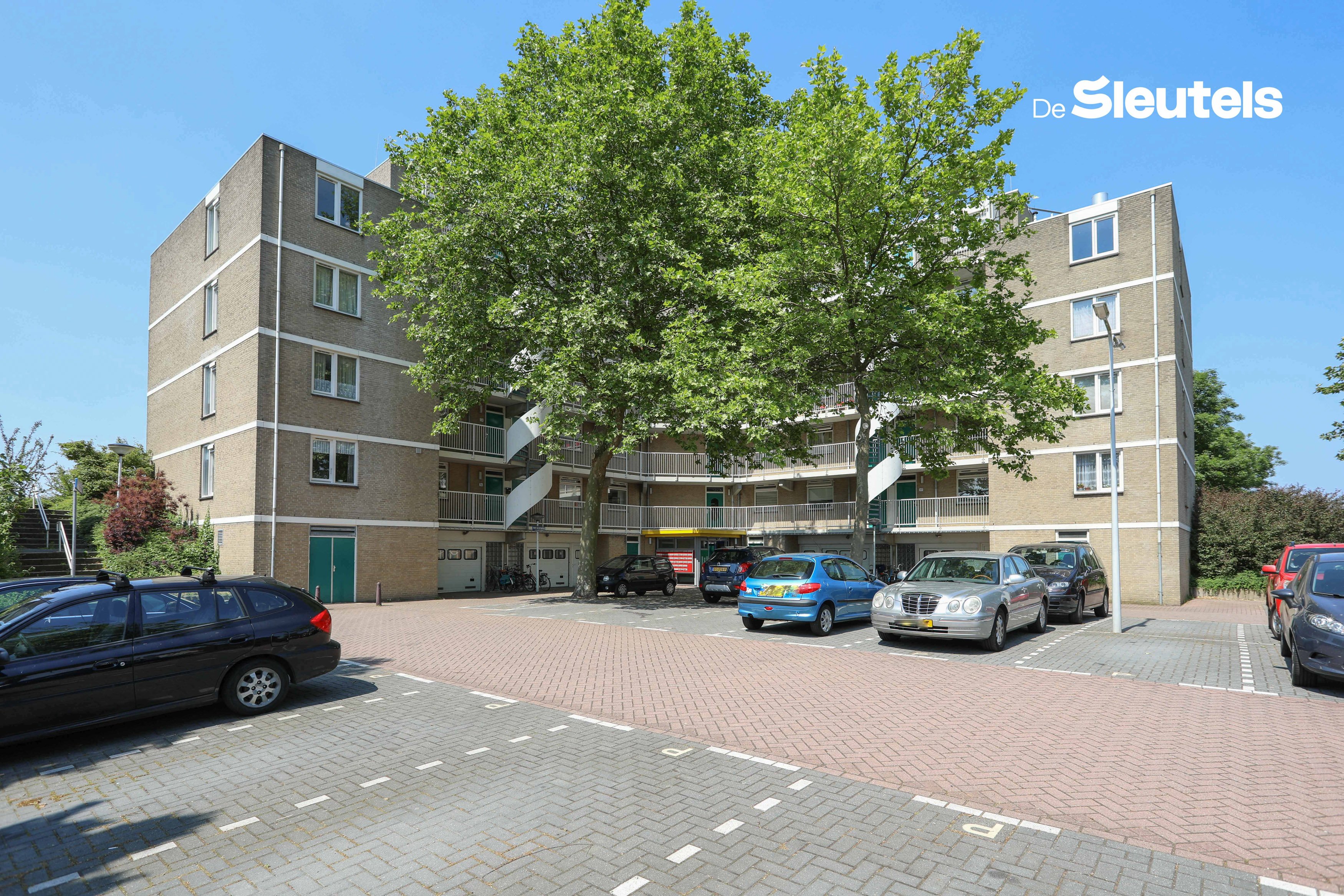 Nienke van Hichtumstraat 96