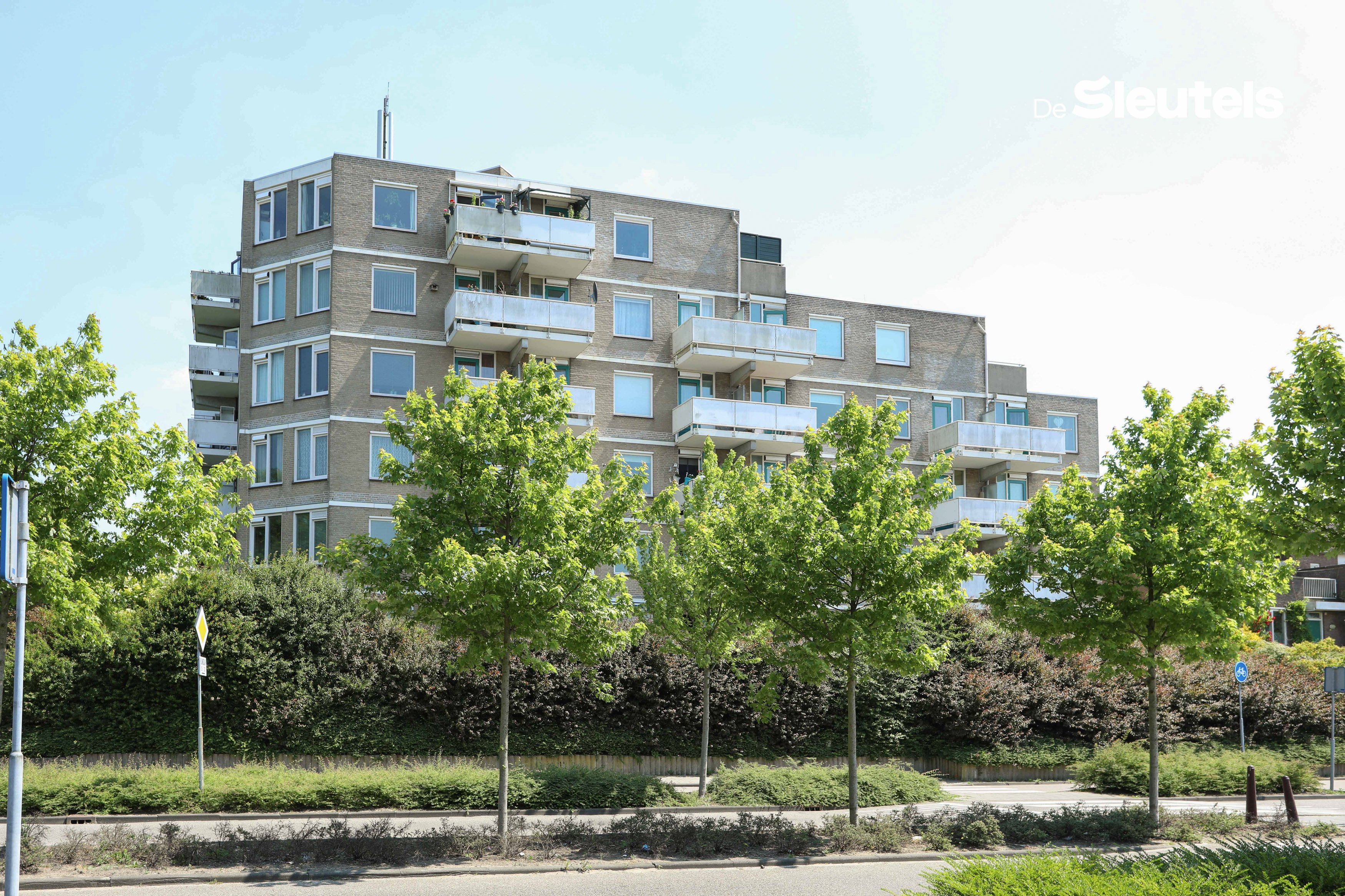 Nienke van Hichtumstraat 96