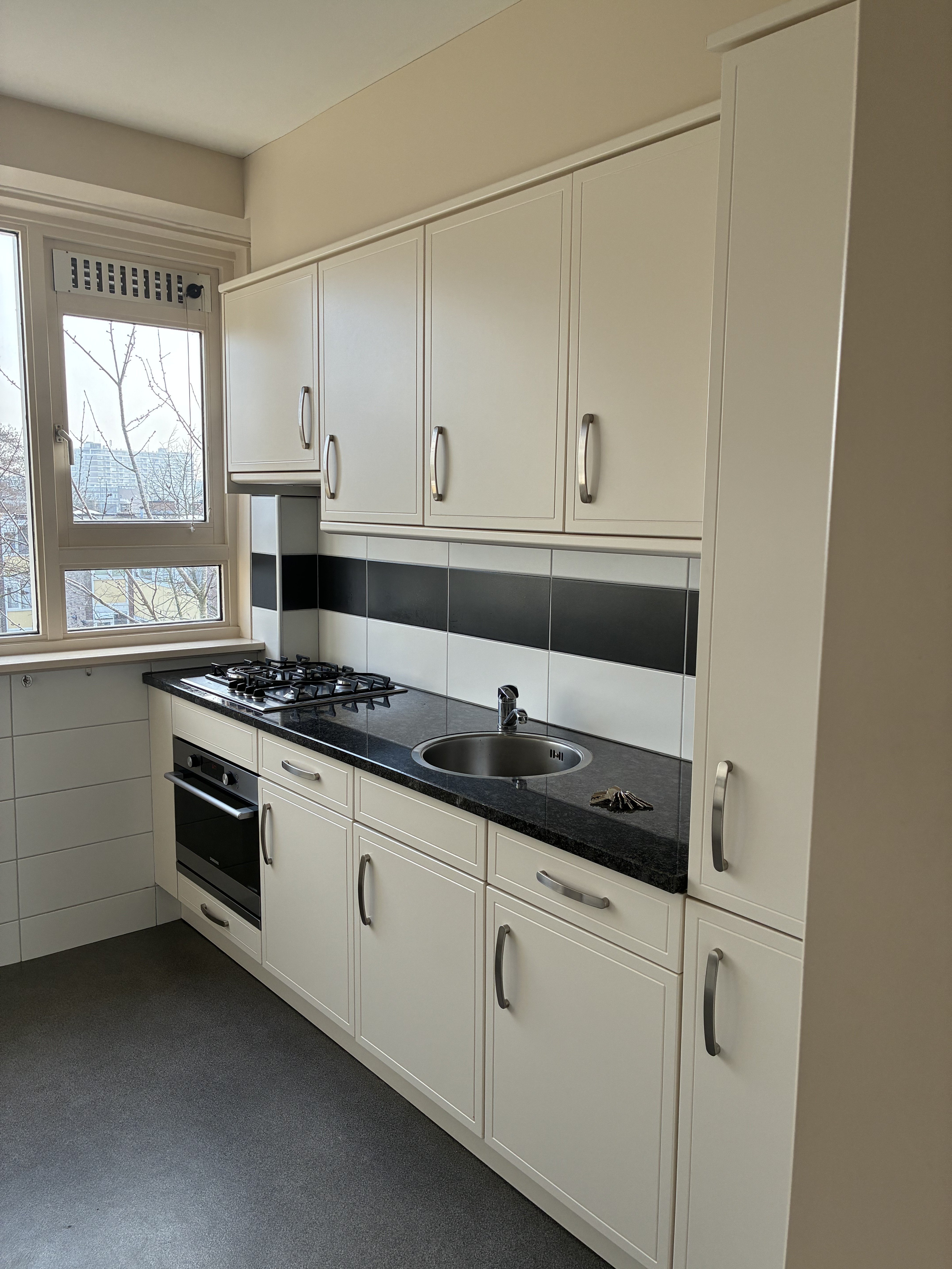 Van 's-Gravensandestraat 31