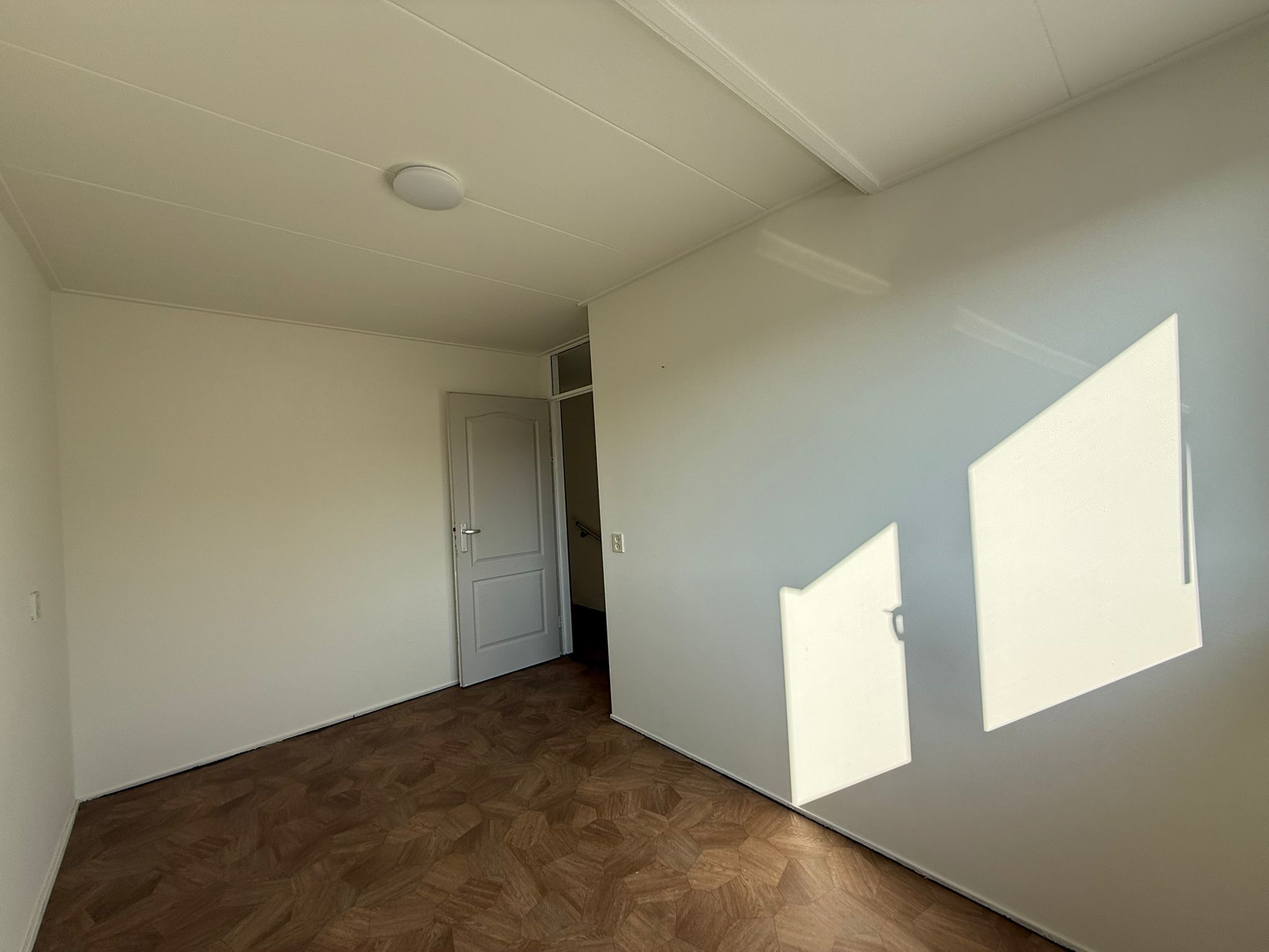 Drie Octoberstraat 38