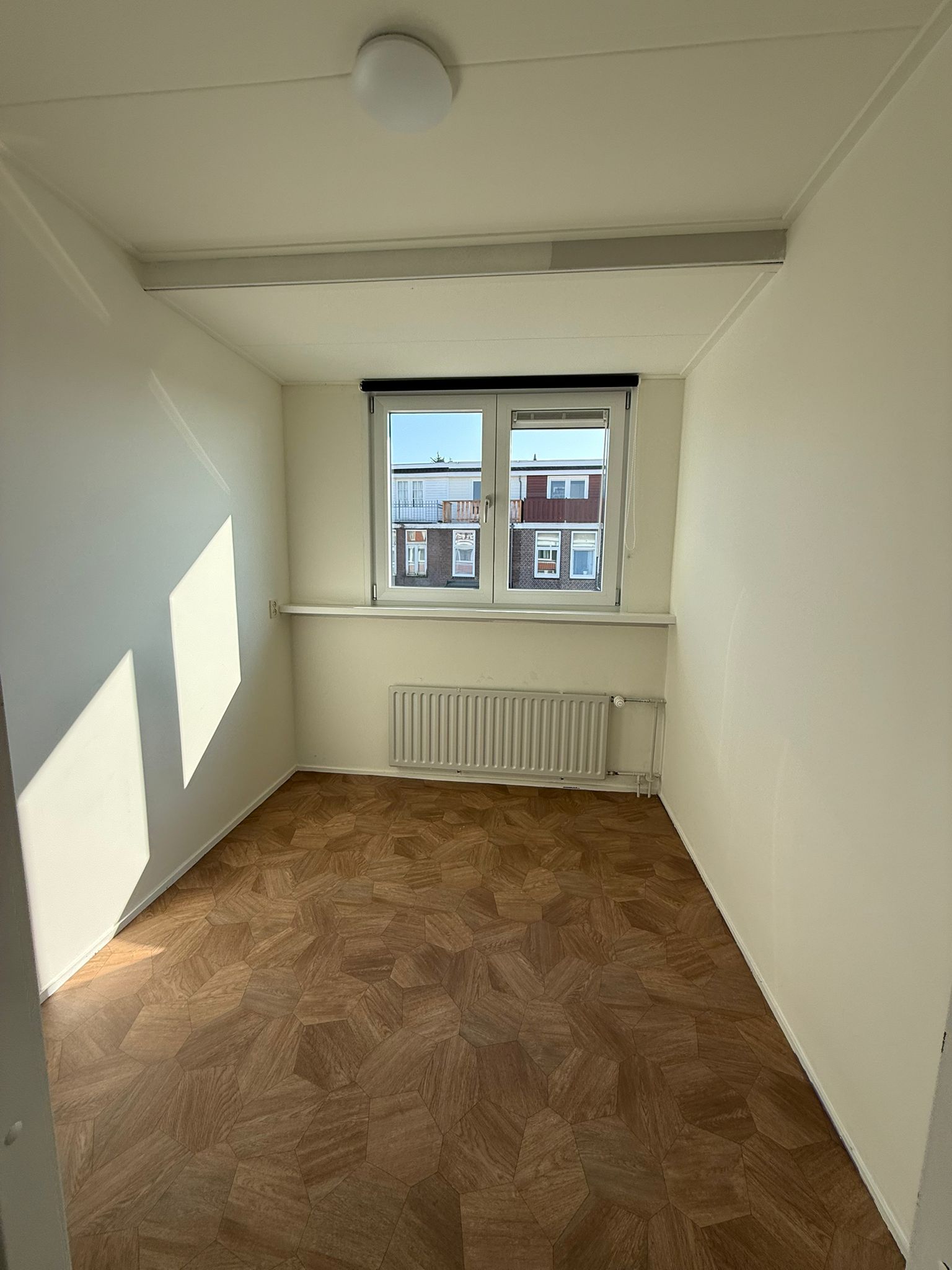 Drie Octoberstraat 38