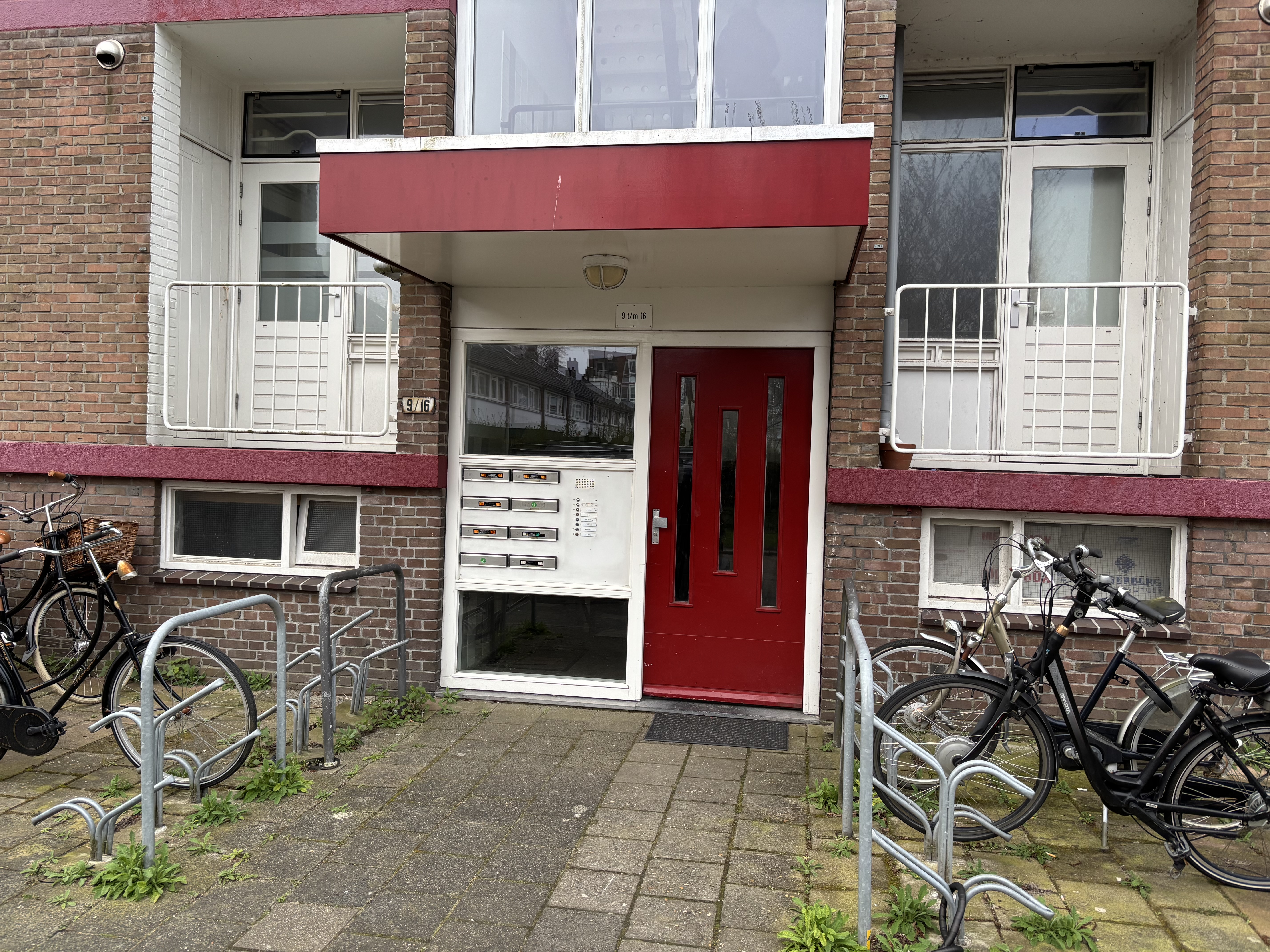 Walraven van Hallstraat 16