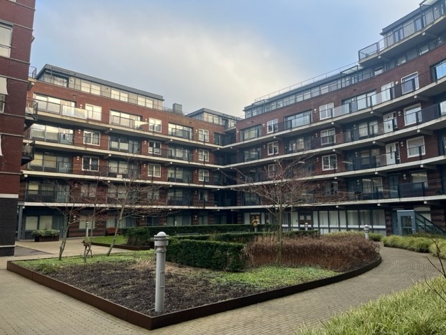 Ommedijk 11, Leiderdorp, Nederland
