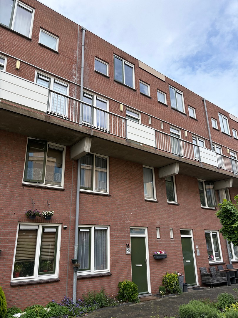 Ceramstraat 38