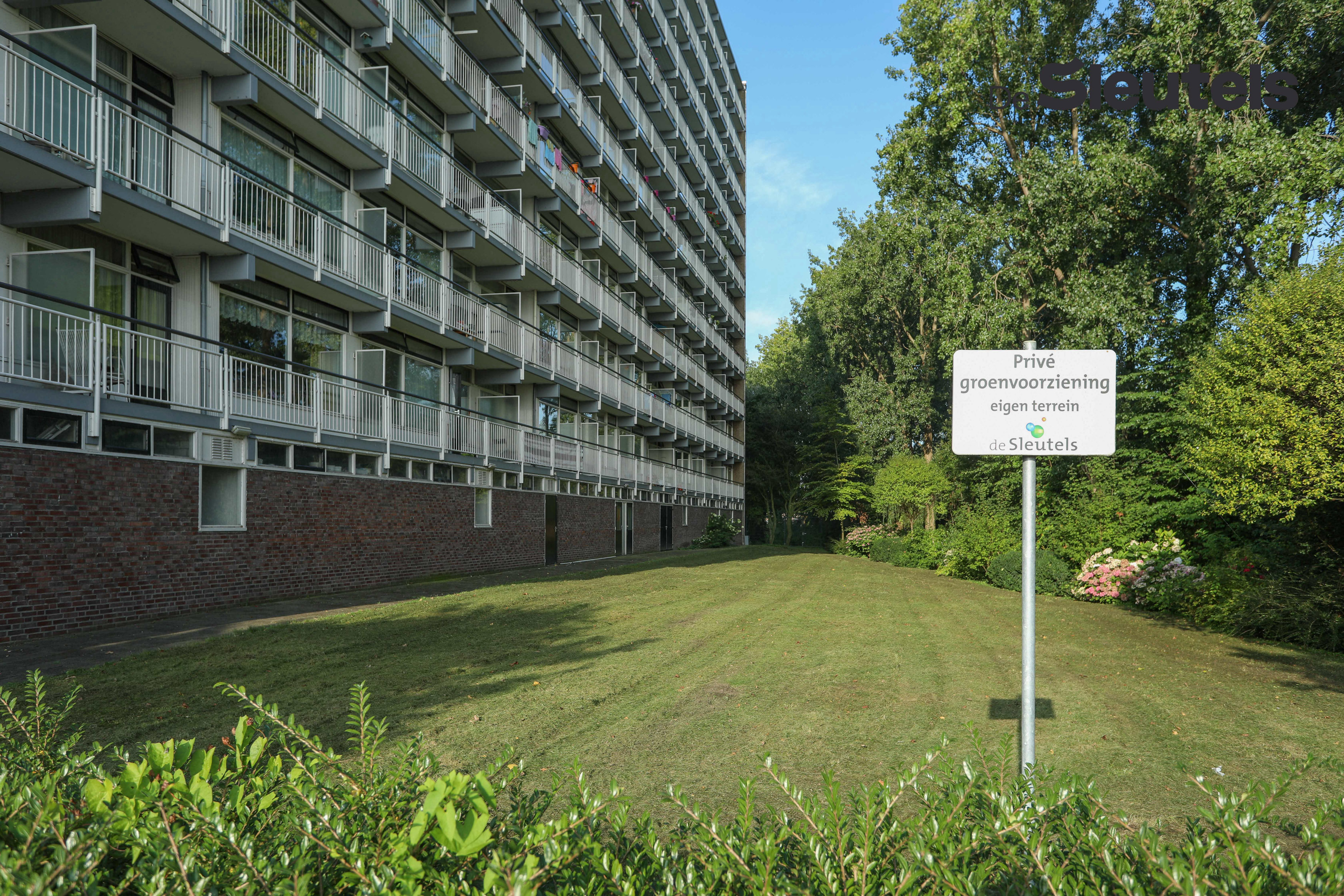 Paramaribohof 12